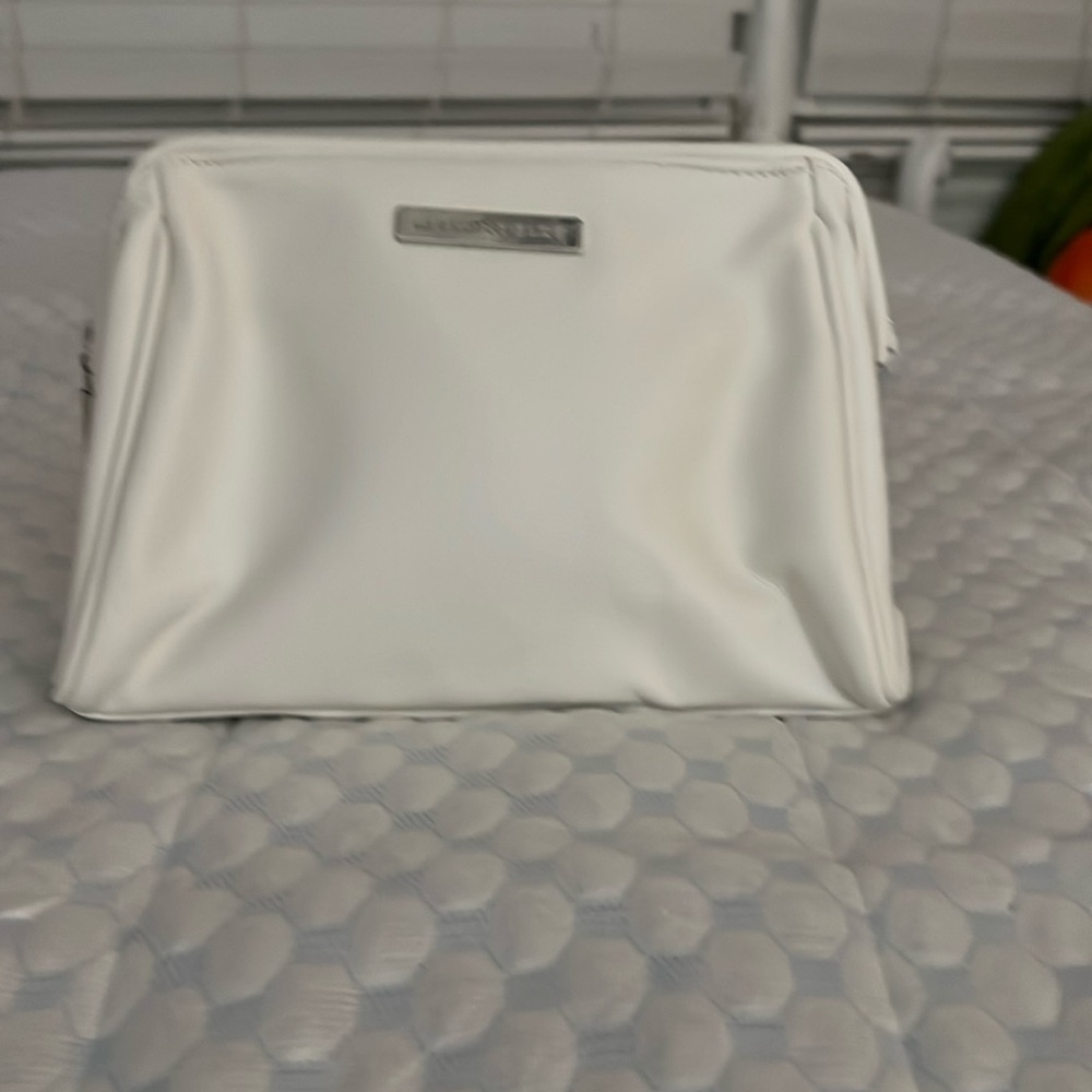 White Clutch
